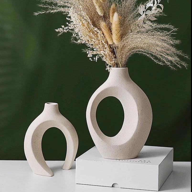 MajesticBloom Modern Ceramic Vase for Home Decor - Universal Fave