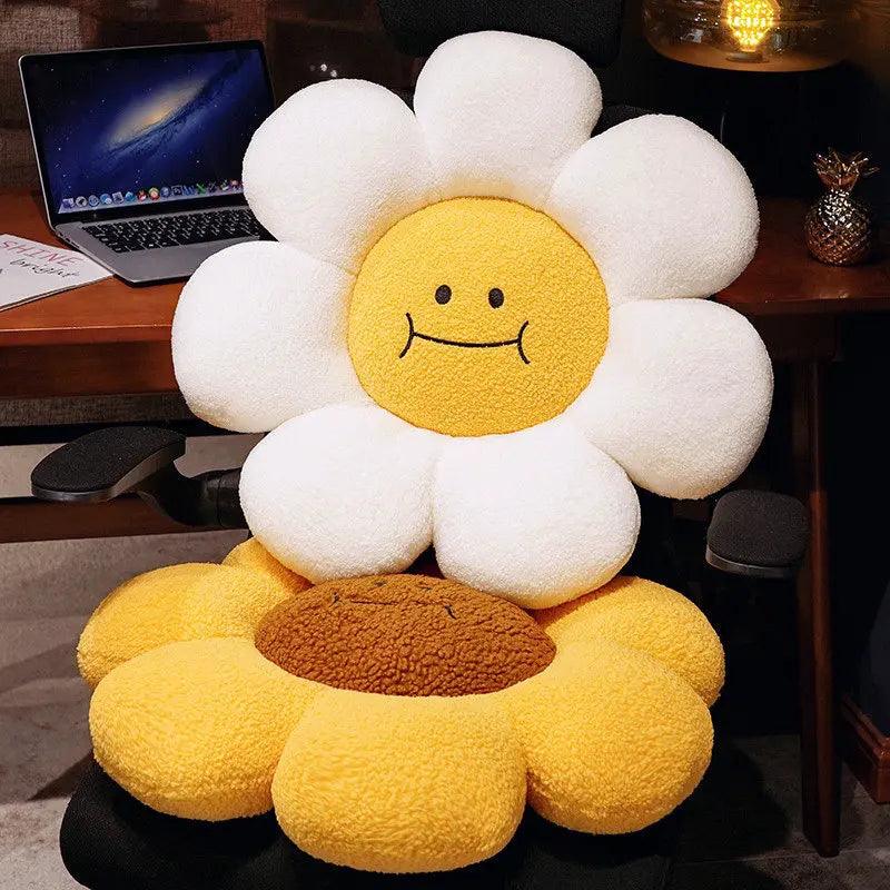 SunnyDaisy Soft Sunflower Decor Pillow - Universal Fave