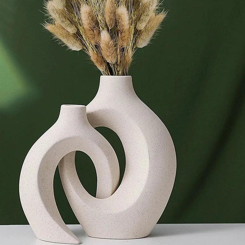 MajesticBloom Modern Ceramic Vase for Home Decor - Universal Fave