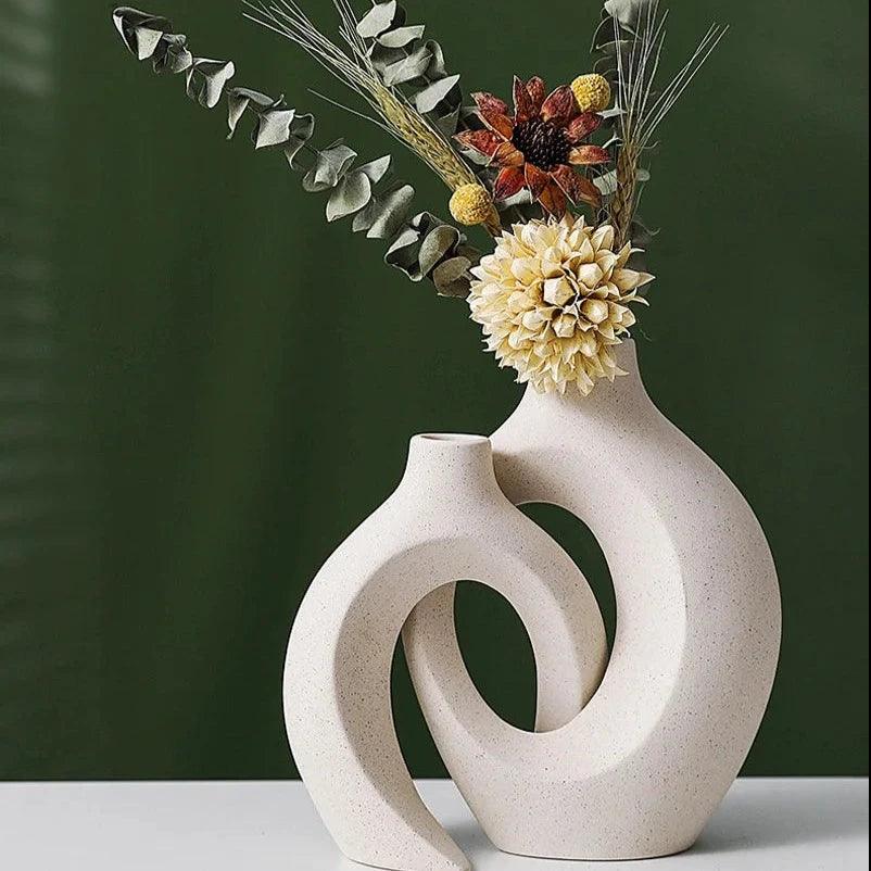 MajesticBloom Modern Ceramic Vase for Home Decor - Universal Fave